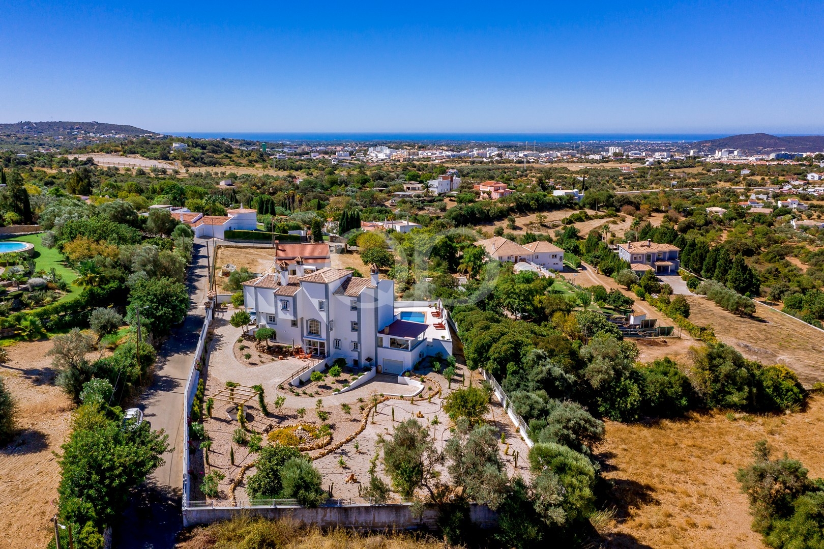 Villa paisible à la campagne avec vue sur l'océan près de Loulé - QP Savills