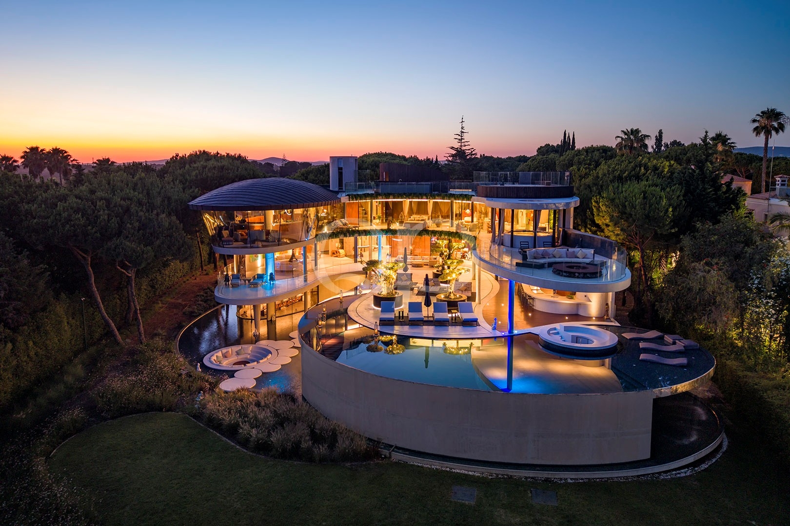 Architektonisches Meisterwerk mit Meerblick in Quinta do Lago