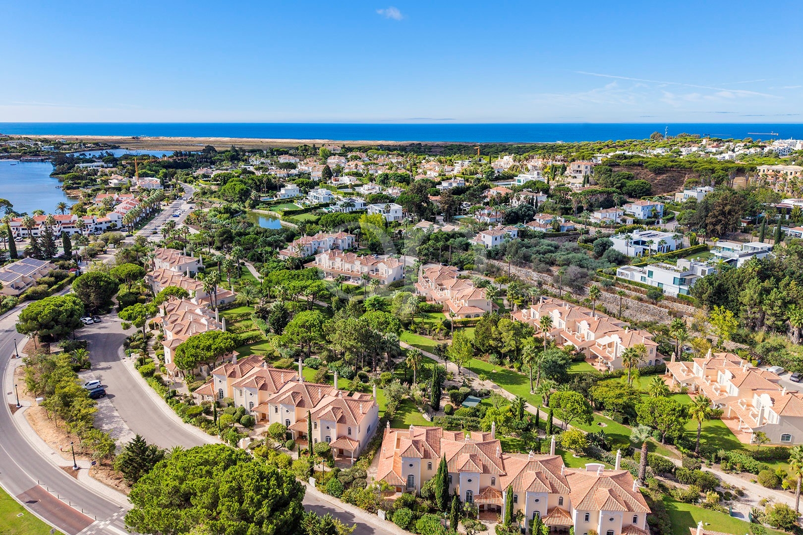 Aerial view of Vale dos Pinheiros, Quinta do Lago