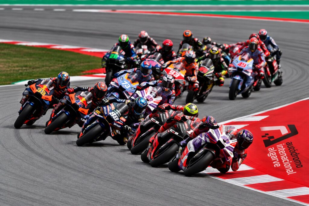 Le MotoGP au circuit international de l'Algarve, à Portimão.