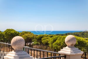 Moradia familiar tradicional em Varandas do Lago, Algarve - QP Savills