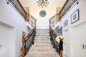 Moradia familiar tradicional em Varandas do Lago, Algarve - QP Savills