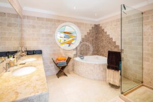 Moradia familiar tradicional em Varandas do Lago, Algarve - QP Savills