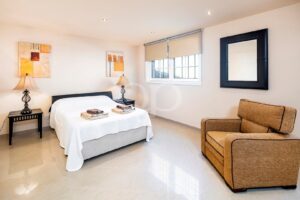 Moradia familiar tradicional em Varandas do Lago, Algarve - QP Savills