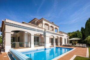 Moradia de estilo mediterrânico em Quinta Verde, Algarve - QP Savills