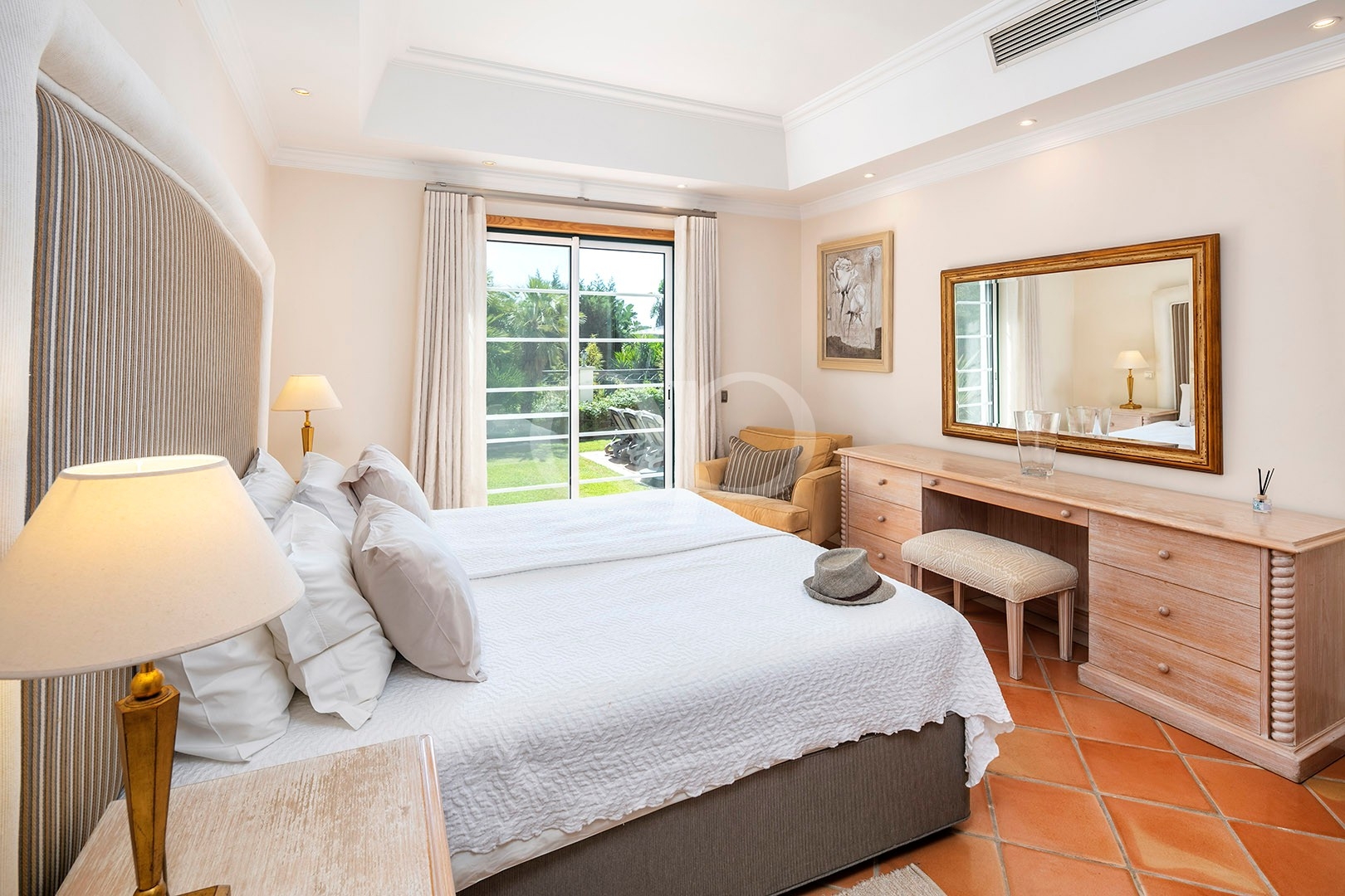 Moradia de estilo mediterrânico em Quinta Verde, Algarve - QP Savills