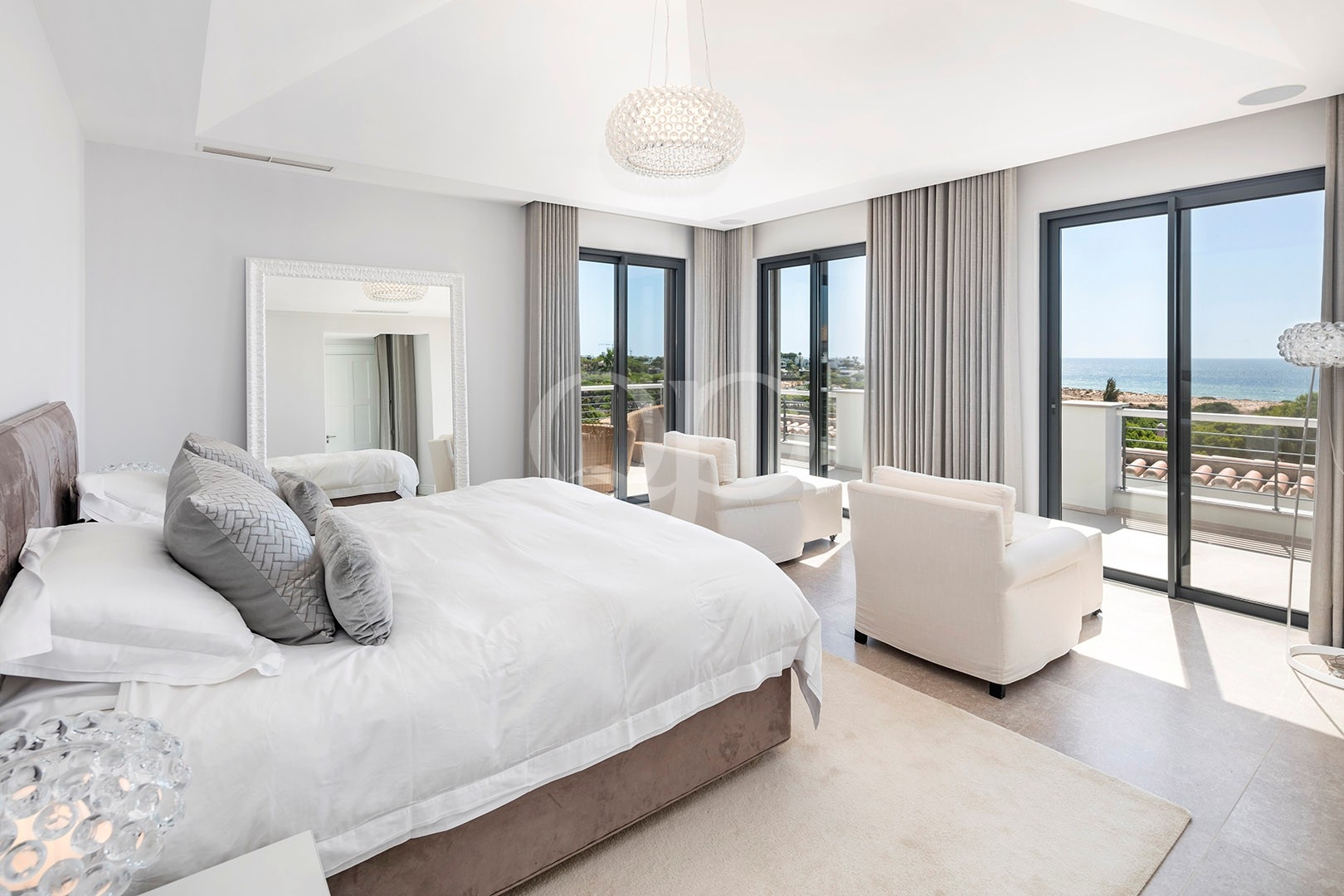 Exceptional Villa by the Sea in Vale do Lobo, Algarve - QP Savills
