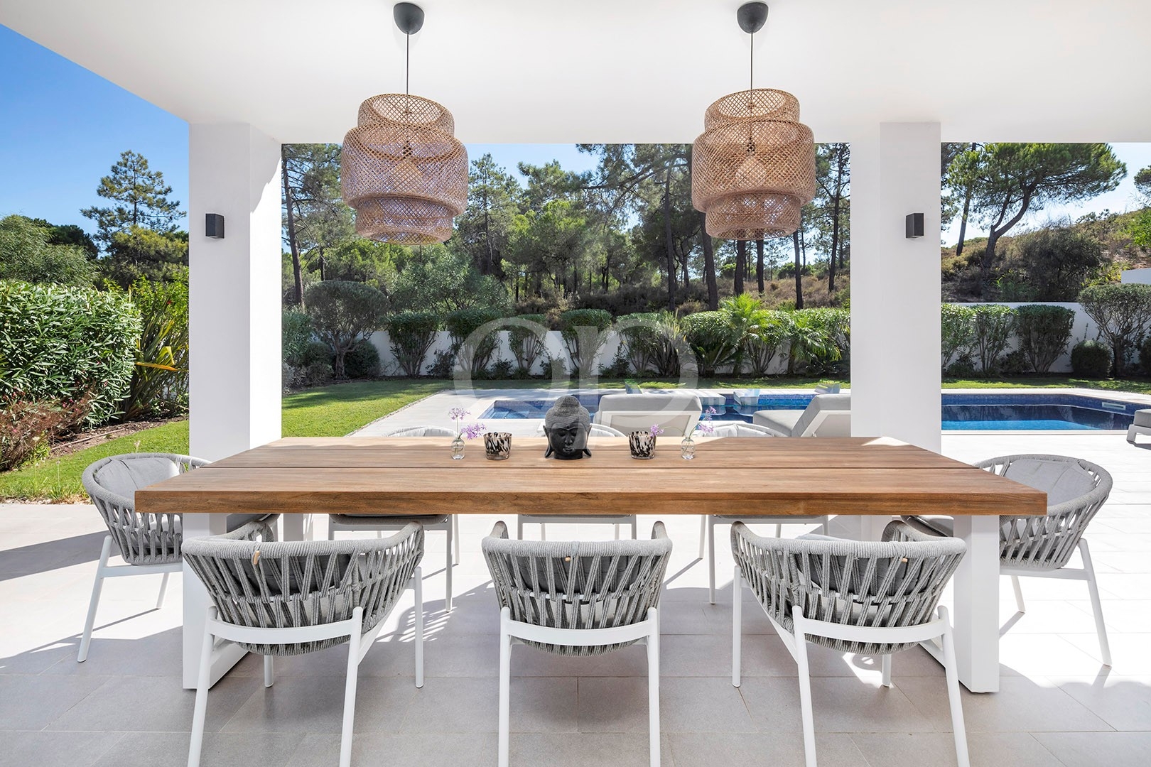 Moradia contemporânea em Varandas do Lago, Algarve - QP Savills