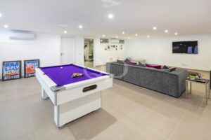 Moradia contemporânea em Varandas do Lago, Algarve - QP Savills
