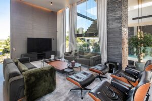 Moradia de luxo contemporânea com vista para o mar em Vale do Lobo - QP Savills