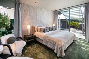 Moradia de luxo contemporânea com vista para o mar em Vale do Lobo - QP Savills