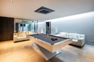 Moradia de luxo contemporânea com vista para o mar em Vale do Lobo - QP Savills