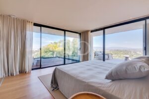 Luxury Villa with Panoramic Ocean Views in Lagoa - QP Savills