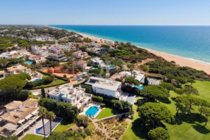 Exceptional Villa with Golf and Sea Views in Vale do Lobo, Algarve - QP Savills