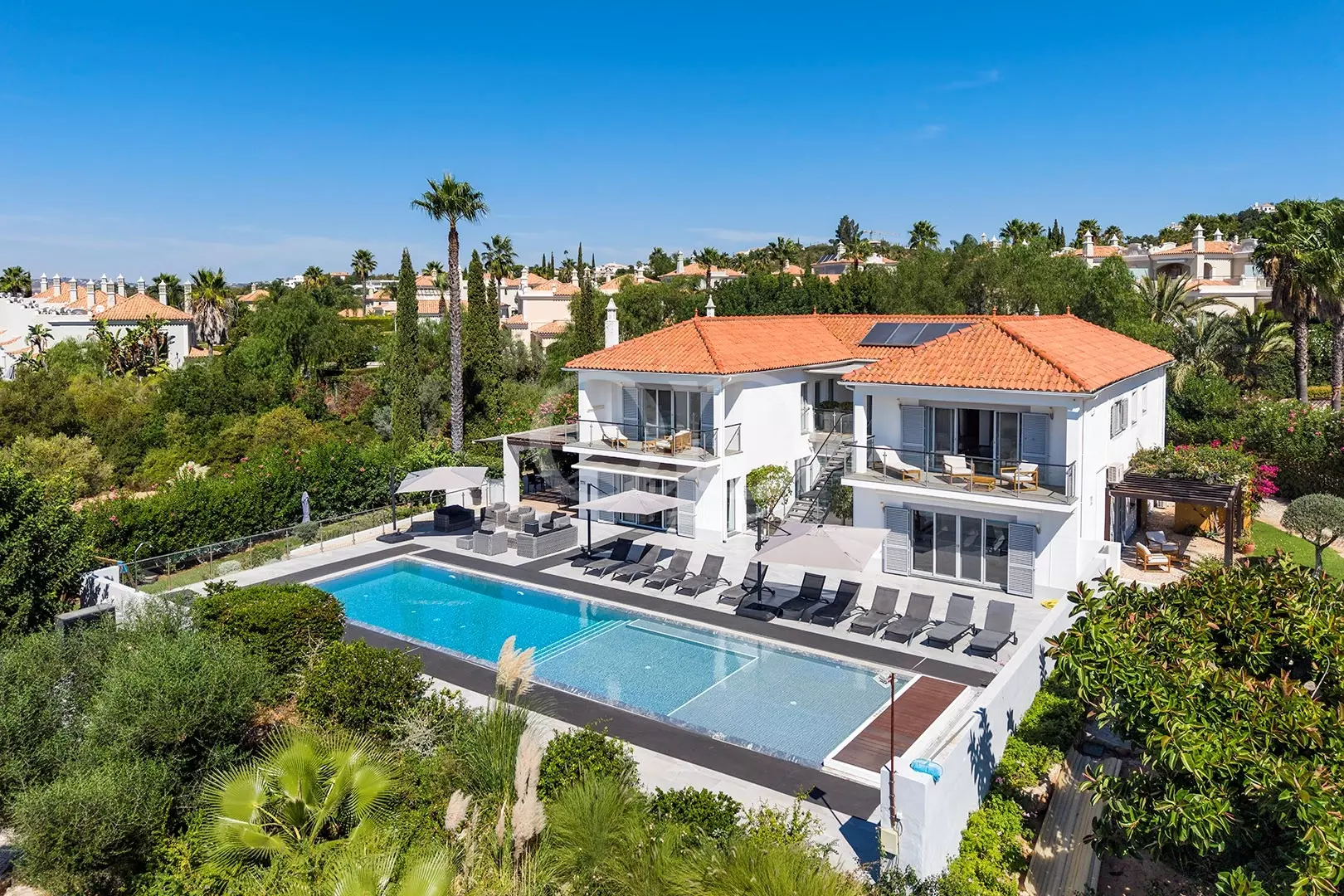 Beeindruckende moderne Villa in der Nähe von Quinta do Lago, Algarve – QP Savills