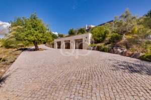 Moradia de luxo com vista para o mar em Loulé, Algarve - QP Savills