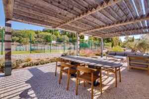 Moradia de luxo com vista para o mar em Loulé, Algarve - QP Savills