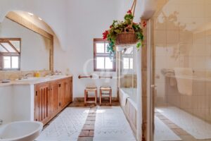 Reizvolle Villa in Hanglage mit Meerblick in Boliqueime – QP Savills
