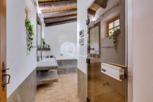 Reizvolle Villa in Hanglage mit Meerblick in Boliqueime – QP Savills